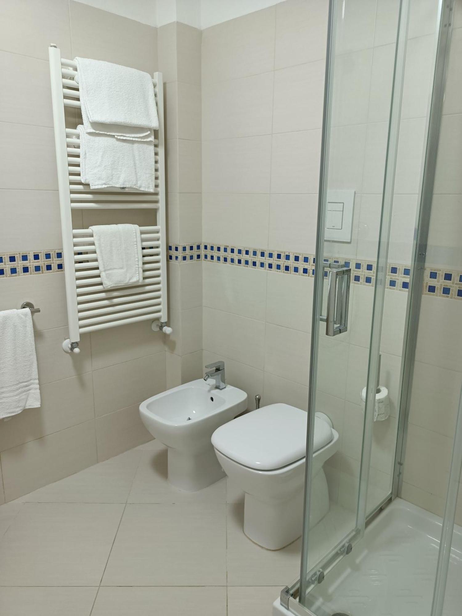 Luxury Beach House Porto Santo Stefano  Buitenkant foto
